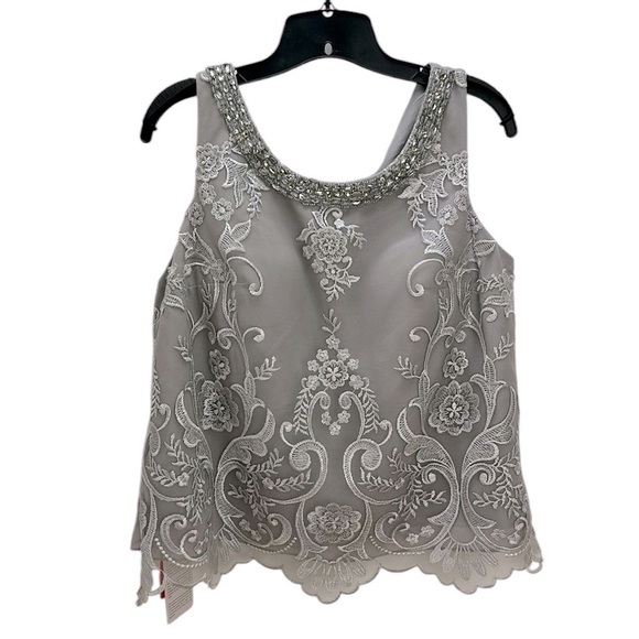 JJ’s House Silver Embroidered Embellished Sleeveless V-Back Top Special Event - Picture 1 of 12